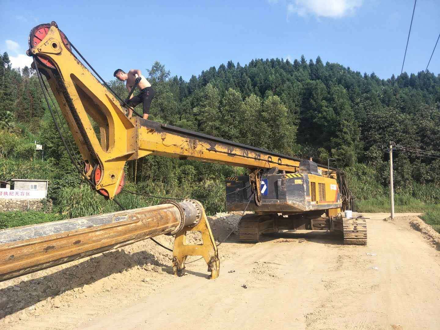 旋挖鉆機機手維修、操作.jpg